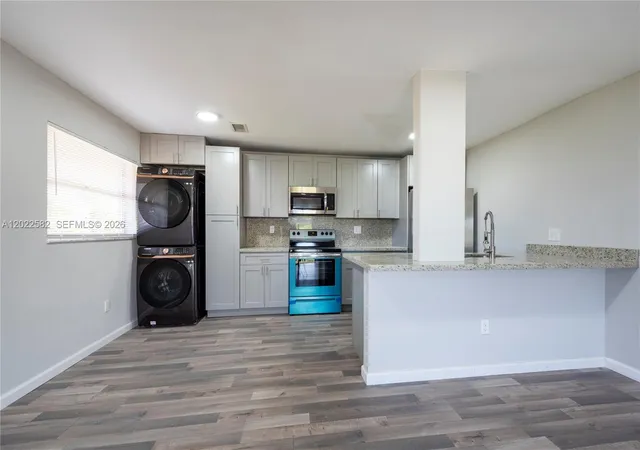 2nd image of 4111 Stirling Rd, Davie, FL 33314 | MLS# A12022582