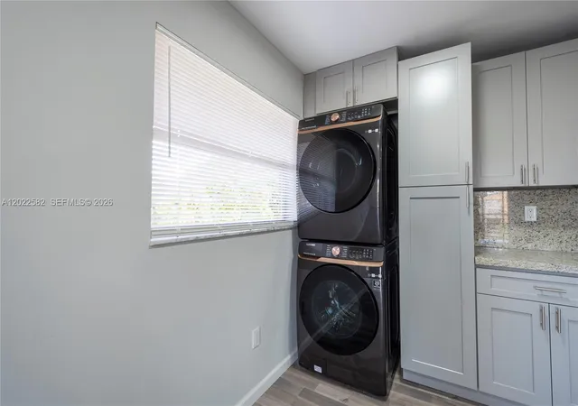 5th image of 4111 Stirling Rd, Davie, FL 33314 | MLS# A12022582