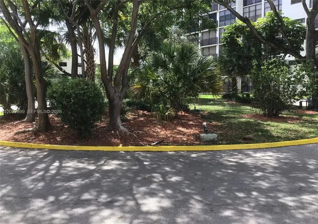 3rd image of 17021 N Bay Rd #625, Sunny Isles Beach, FL 33160 | MLS# A12022599