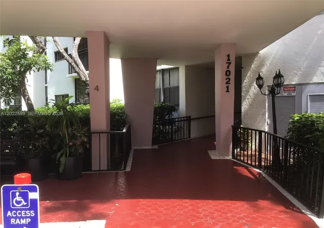 4th image of 17021 N Bay Rd #625, Sunny Isles Beach, FL 33160 | MLS# A12022599