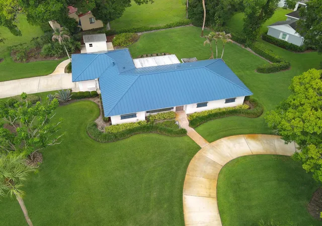 Photo 1 of Single family home for sale at 2301 Avalon Ave, Vero Beach, FL 32960 | MLS# B26030927 | Listing updated on 2026-10-07
