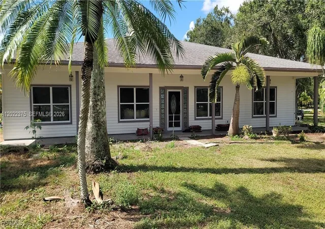 Homes for sale in North Fort Myers, FL | 7820 N Rich Rd, North Fort Myers, FL 33917 | MLS# A12022375