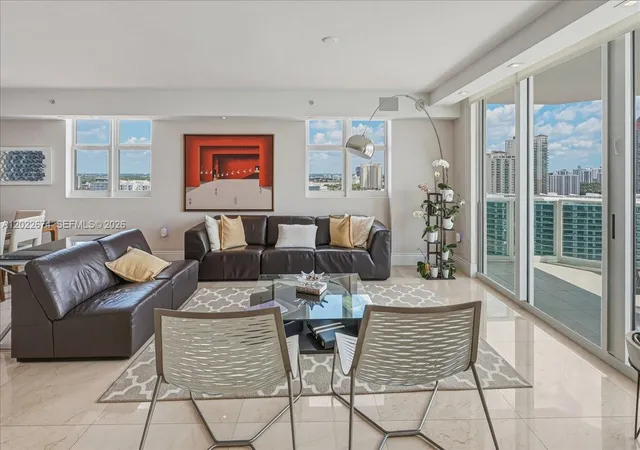 4th image of 3301 Ne 183Rd St #2101, Aventura, FL 33160 | MLS# A12022674