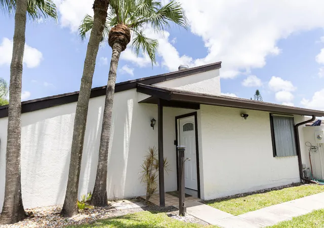 2nd image of 4978 Alder #B, West Palm Beach, FL 33417 | MLS# B26031041
