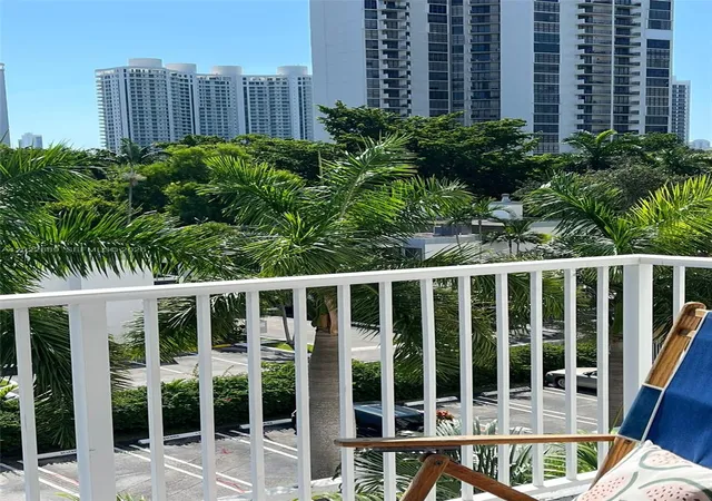 5th image of 2851 Ne 183Rd St #405E, Aventura, FL 33160 | MLS# A12022889