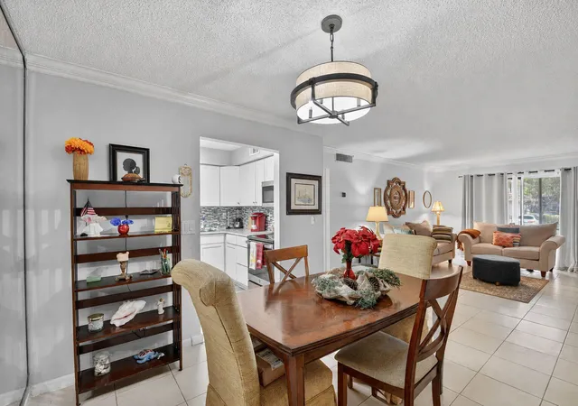 5th image of 9810 Pineapple Tree Dr #103, Boynton Beach, FL 33436 | MLS# B26031081