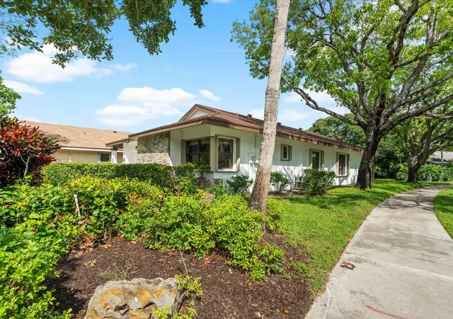 Photo 3 of Single family home for sale at 2495 Dawn Tree Ter, Coconut Creek, FL 33063 | MLS# B26031096 | Listing updated on 2026-09-23