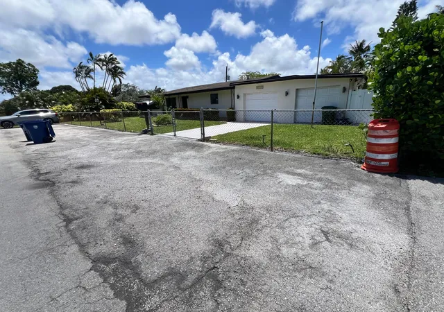 Photo 2 of Sale Pending at 2217 Nw 4th Avenue, Wilton Manors, FL 33311 | MLS# B26031106 | Listing updated on 2026-09-17