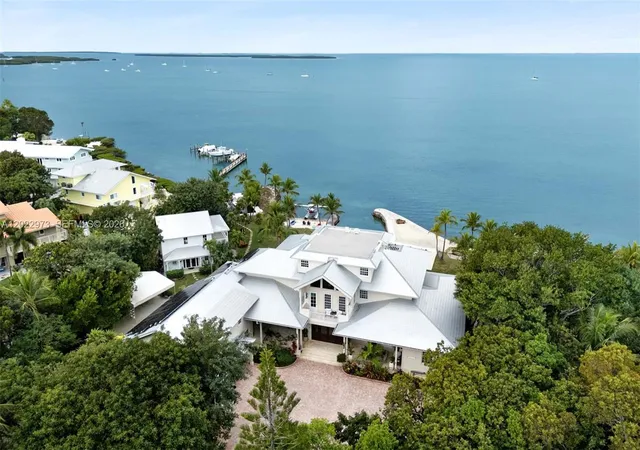 2nd image of 82768 Overseas Hwy, Islamorada, FL 33036 | MLS# A12022973
