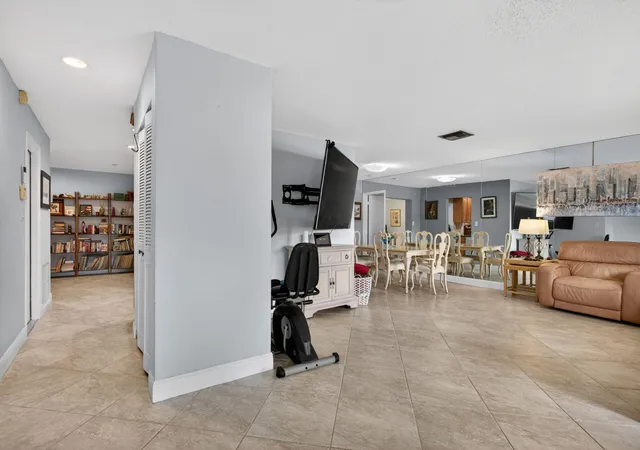 Photo 3 of Single family home for sale at 7306 NW 94th Way, Tamarac, FL 33321 | MLS# B26031202 | Listing updated on 2026-06-13