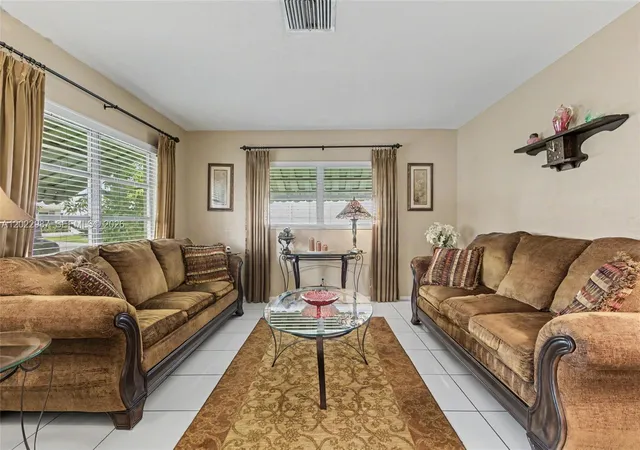 Homes for sale in Tamarac, FL | 8309 Nw 59th Pl, Tamarac, FL 33321 | MLS# A12022987