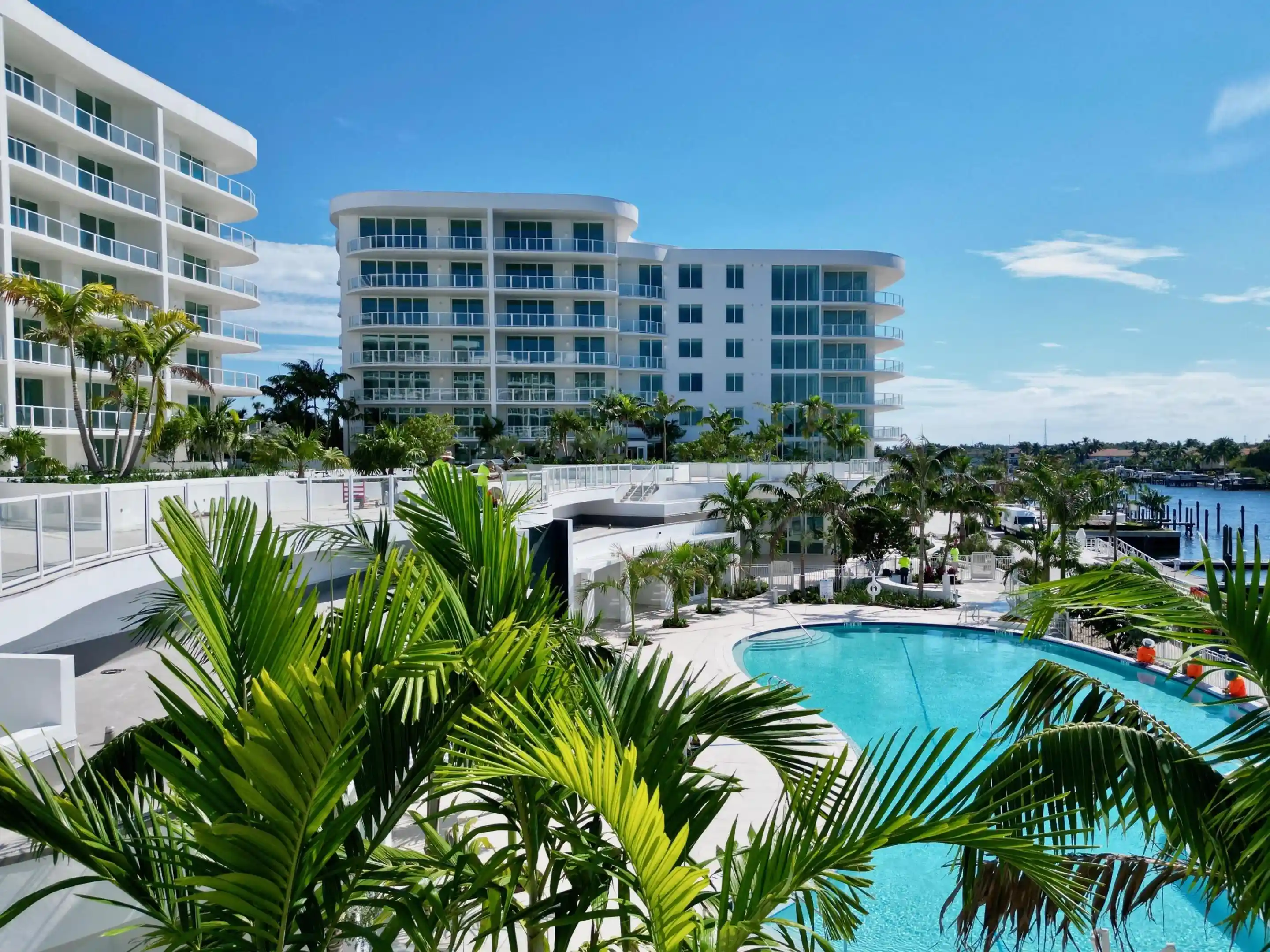 Listing Photo 1 - Condo for sale in 2200 Pga Blvd located at 2200 Pga Blvd, Palm Beach Gardens, FL 33408 - Unit #515