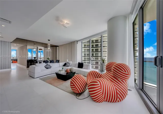 2nd image of 15701 Collins Ave #3001, North Miami Beach, FL 33160 | MLS# A12021878