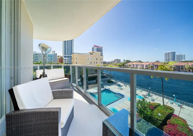 4th image of 3800 S Ocean Dr, Hollywood, FL 33019