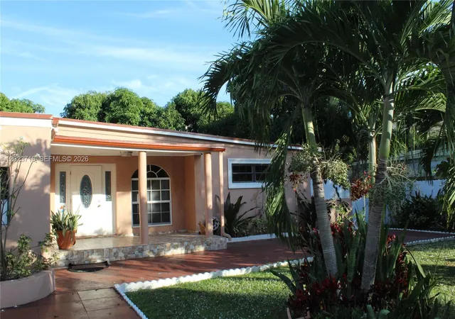 4th image of 13875 Ne 16Th Ct, North Miami, FL 33181 | MLS# A12023716