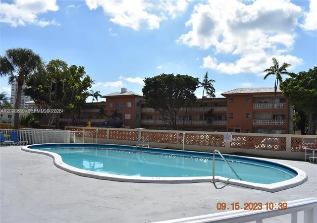 Homes for sale in North Miami, FL | 11840 Ne 19Th Dr #14, North Miami, FL 33181 | MLS# A12023889