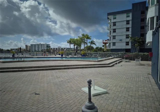 2nd image of 16565 Ne 26Th Ave, North Miami Beach, FL 33160