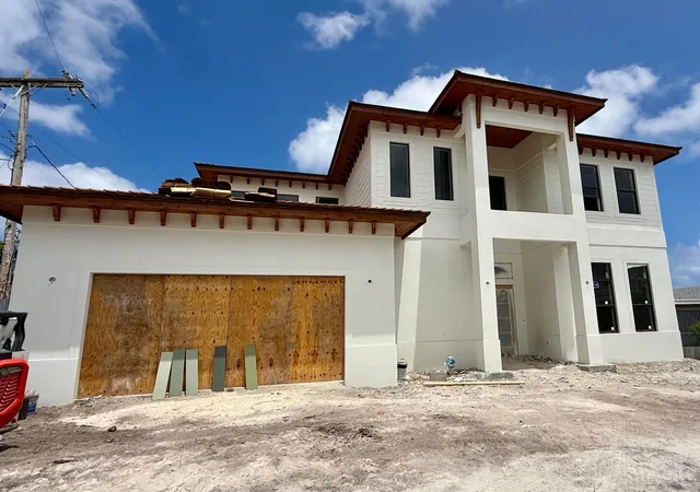 Photo 3 of Sale Pending at 6316 S Olive Ave, West Palm Beach, FL 33405 | MLS# B26031806 | Listing updated on 2026-10-05
