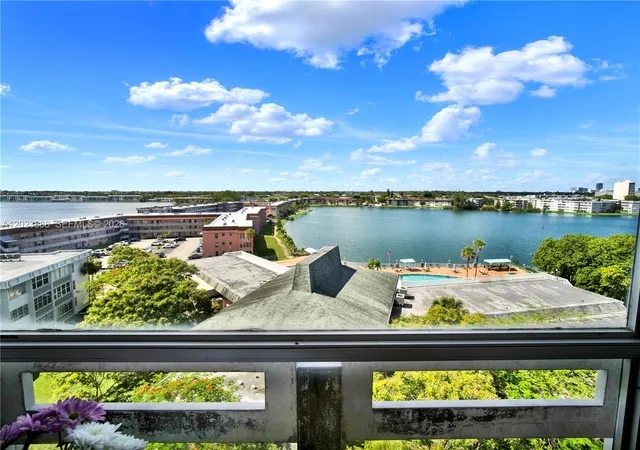 2nd image of 1401 Ne Miami Gardens Dr #889, Miami, FL 33179 | MLS# A12023888