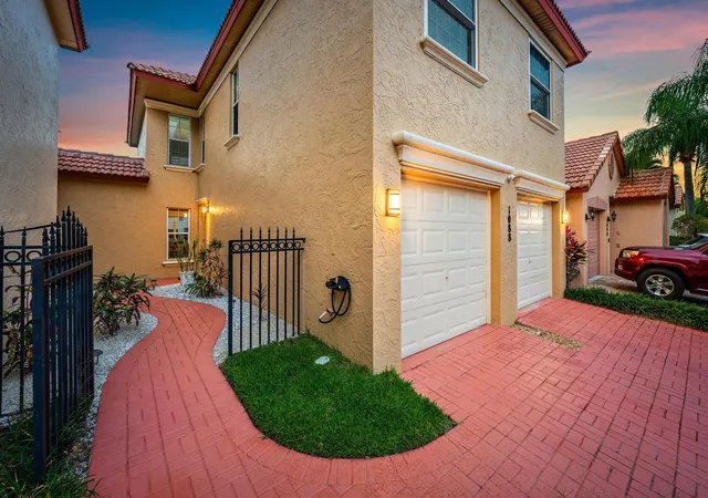 Homes for sale in Riviera Beach, FL | 1088 Via Jardin, Riviera Beach, FL 33418 | MLS# B26031829