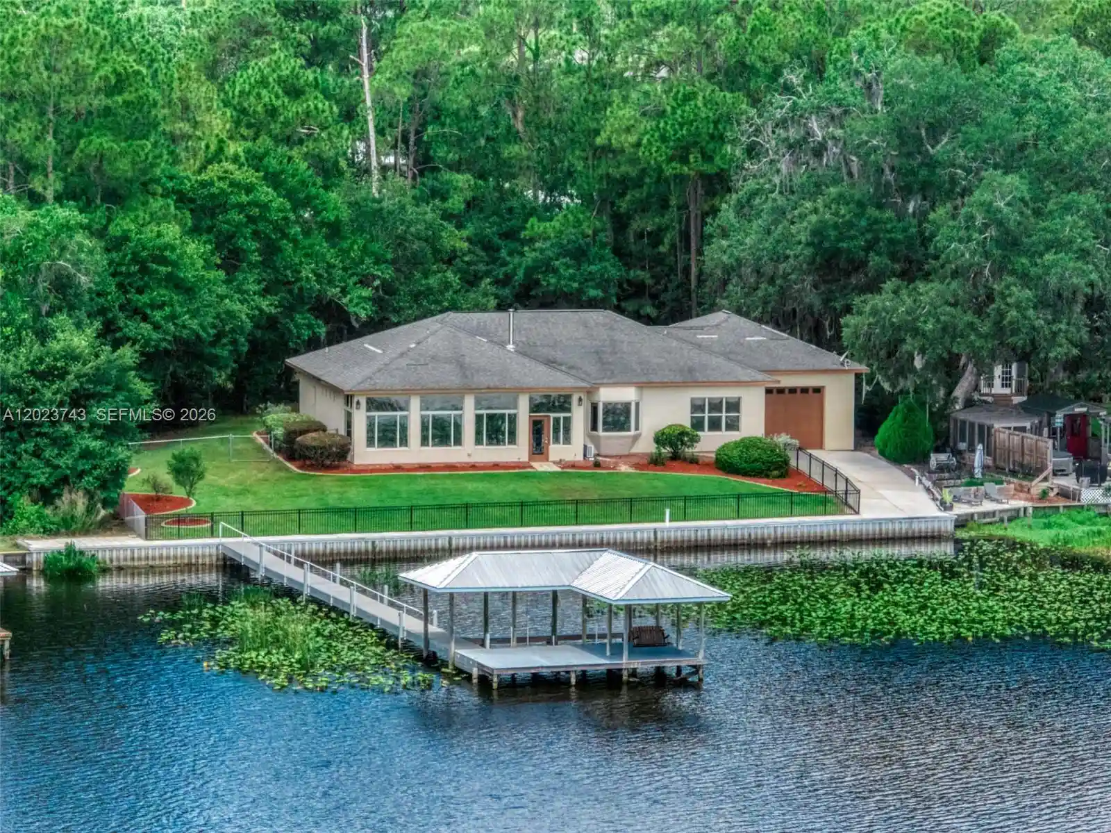 Single family home for sale at 9526 Kingfisher Pl, Sebring, FL 33875 | MLS# A12023743