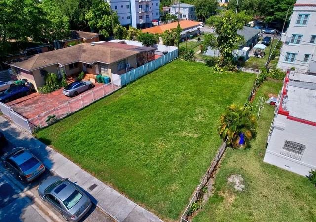 Photo 1 of Land for sale at 512 Sw 6th Avenue, Miami, FL 33130 | MLS# B26031929 | Listing updated on 2026-09-23