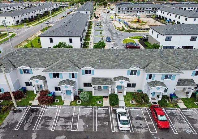 5th image of 356 Nw 12Th Pl, Florida City, FL 33034 | MLS# A12011410