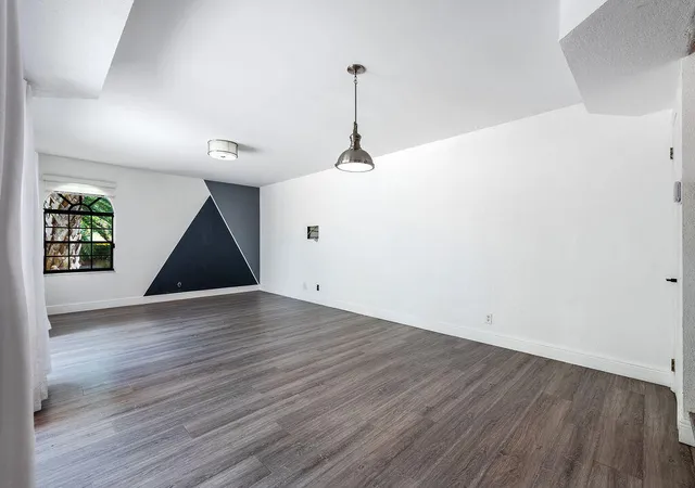 Photo 3 of Townhouse for sale at 8050 Severn Dr #C, Boca Raton, FL 33433 | MLS# B26031953 | Listing updated on 2026-09-23