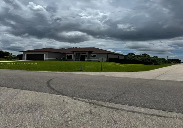5th image of 3115 2Nd St Sw, Lehigh Acres, FL 33976 | MLS# A12021151