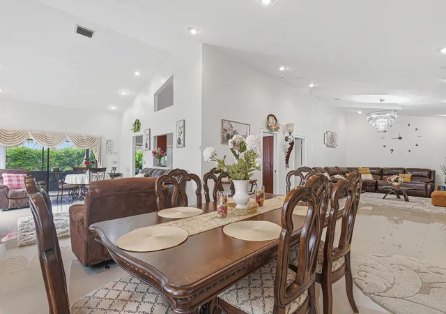Photo 1 of Single family home for sale at 7040 Golf Pointe Cir, Tamarac, FL 33321 | MLS# B26031993 | Listing updated on 2026-10-07