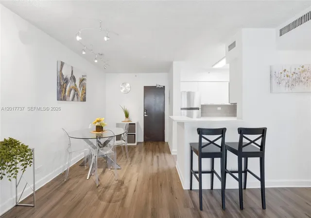 3rd image of 1500 Bay Rd #666S, Miami Beach, FL 33139 | MLS# A12017737