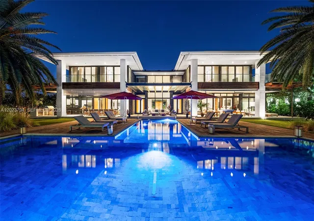 4th image of 385 Centre Is, Golden Beach, FL 33160 | MLS# A12023794