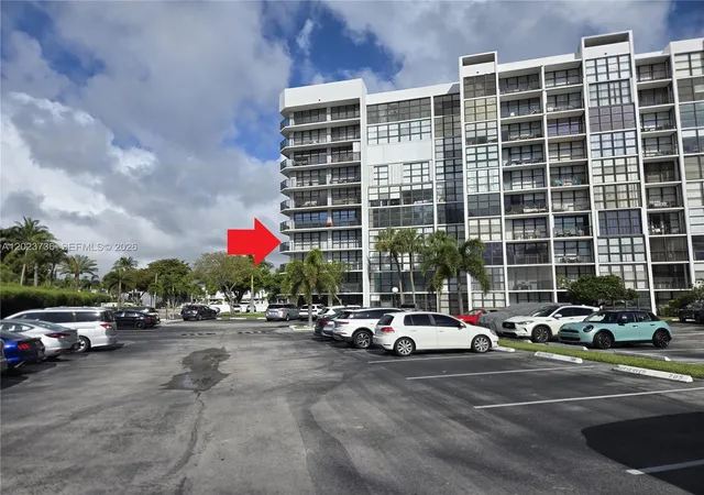 2nd image of 800 Parkview Dr, Hallandale Beach, FL 33009