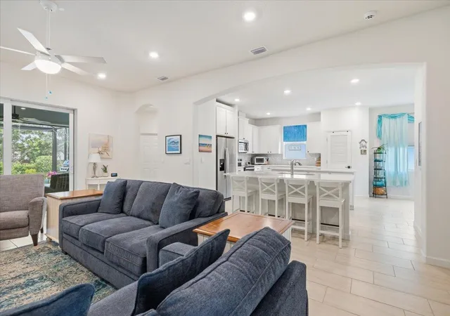 Photo 3 of Single family home for sale at 31 52nd Square, Vero Beach, FL 32968 | MLS# B26032269 | Listing updated on 2026-10-08