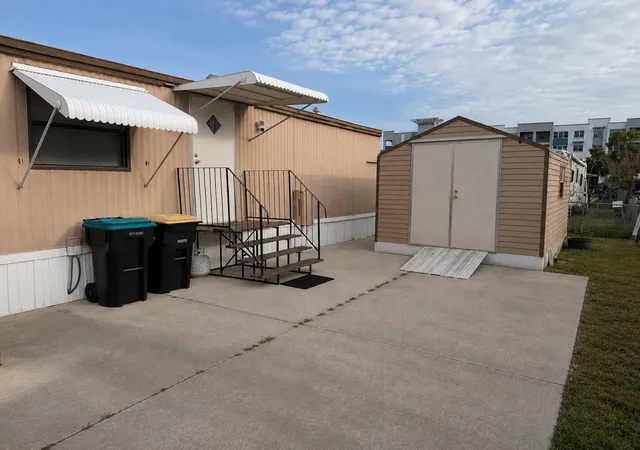 Photo 4 of Manufactured home for sale at 2547 Chatham Way NE, Palm Bay, FL 32905 | MLS# B26032302 | Listing updated on 2026-09-26