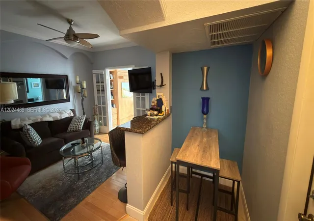 Homes for sale in Fort Lauderdale, FL | 401 Ne 16Th Ave #2, Fort Lauderdale, FL 33301 | MLS# A12024489