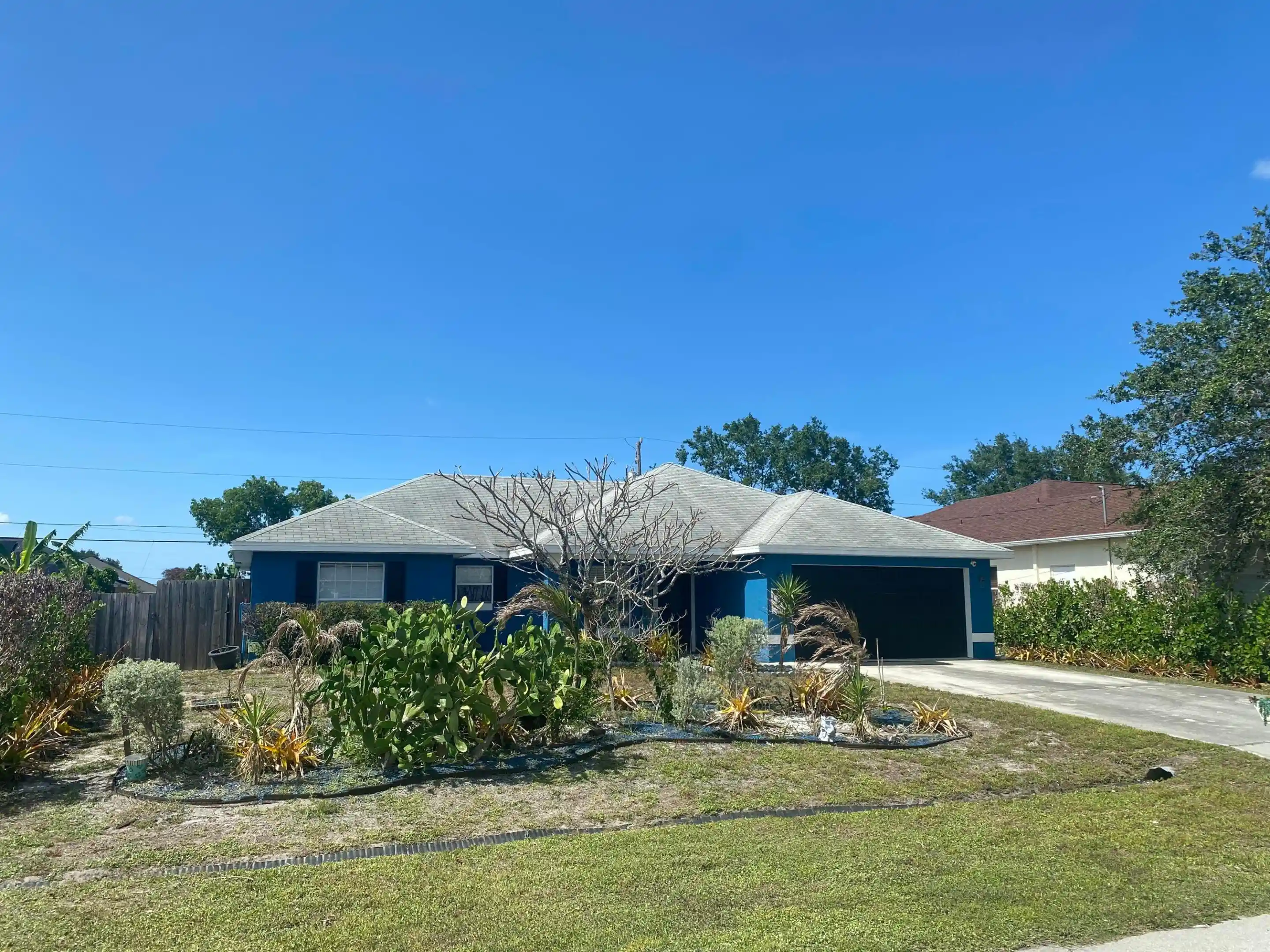 Photo 1 of Sale Pending at 701 Sw Sarazen Ave, Port St Lucie, FL 34953 | MLS# B26032366 | Listing updated on 2026-09-23