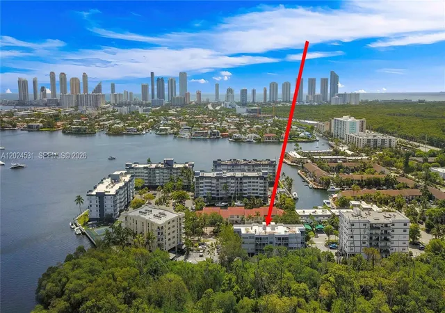 2nd image of 16518 Ne 26Th Ave, North Miami Beach, FL 33160