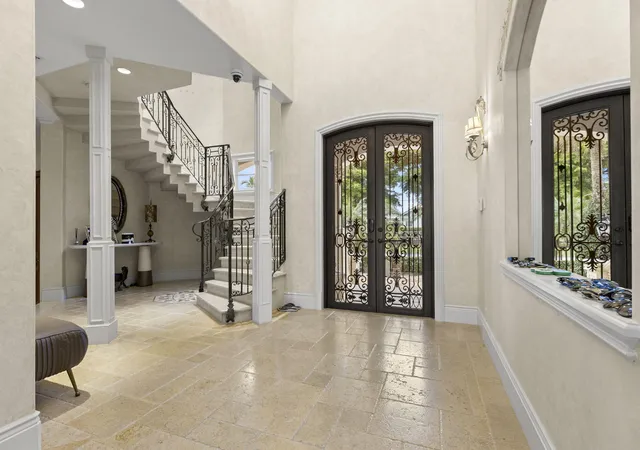 Photo 2 of Mansion for sale at 3131 Ne 27th Avenue, Lighthouse Point, FL 33064 | MLS# B26032429 | Listing updated on 2026-09-23