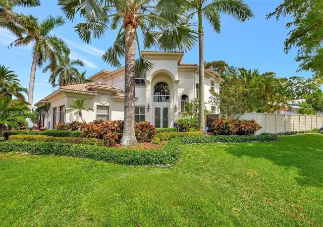 Photo 1 of Single family home for sale at 2844 Ne 26th Avenue, Lighthouse Point, FL 33064 | MLS# B26032435 | Listing updated on 2026-09-24