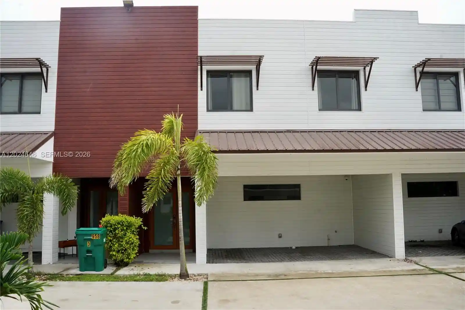 Photo 1 of Townhouse for sale at 958 Nw 10th Street #4, Florida City, FL 33034 | MLS# A12024646 | Listing updated on 2026-09-23