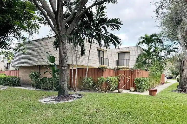 Photo 1 of Condo for sale at 1700 Embassy Dr #504, West Palm Beach, FL 33401 | MLS# B26032582 | Listing updated on 2026-09-23