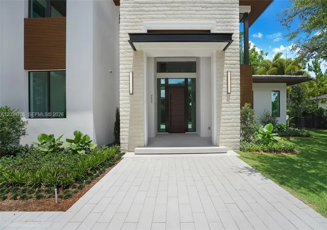 3rd image of 9405 Sw 72Nd Ct, Pinecrest, FL 33156 | MLS# A12024705