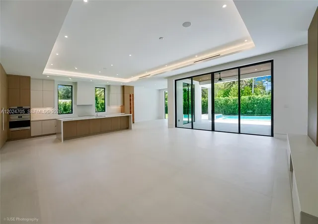 5th image of 9405 Sw 72Nd Ct, Pinecrest, FL 33156 | MLS# A12024705