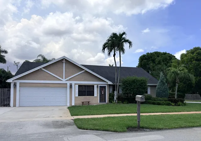 Homes for sale in Sunrise, FL | 15943 W Wind Cir, Sunrise, FL 33326 | MLS# B26032616