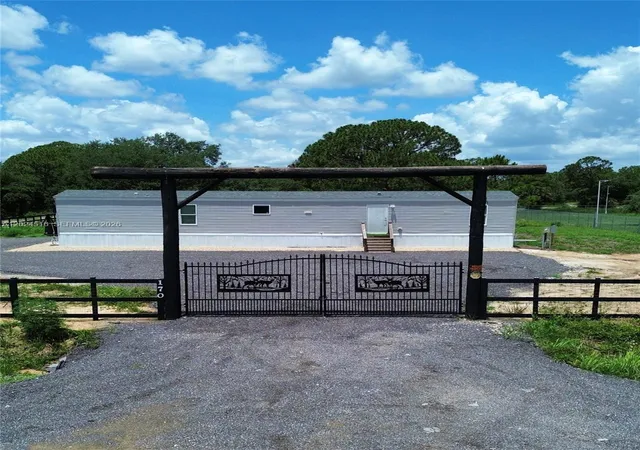 1st image of 170 S Jinete St, Clewiston, FL 33440 | MLS# A12024516