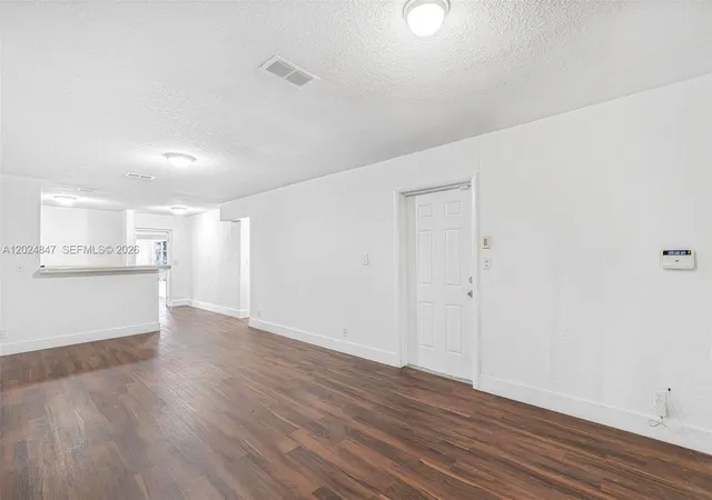 Homes for sale in Fort Lauderdale, FL | 1408 Nw 9Th Ave, Fort Lauderdale, FL 33311 | MLS# A12024847