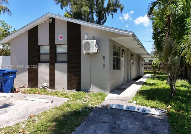 1st image of 813 Sw 29th St, Fort Lauderdale, FL 33315 | MLS# A12024674