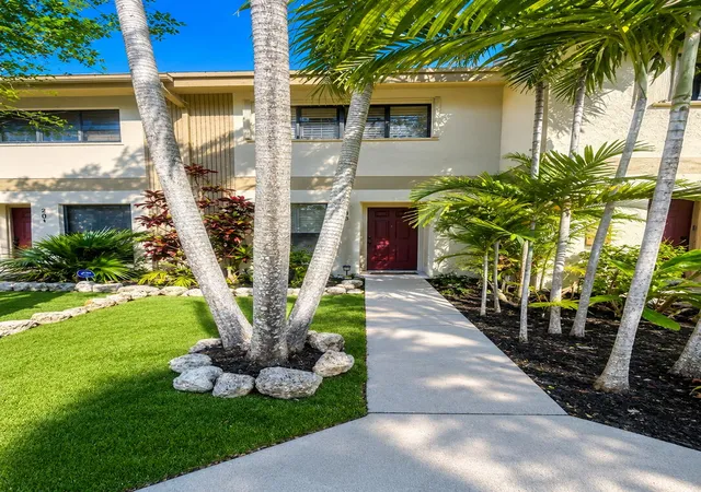 Photo 1 of Townhouse for sale at 3062 S Oakland Forest Dr #203, Oakland Park, FL 33309 | MLS# B26032676 | Listing updated on 2026-09-23