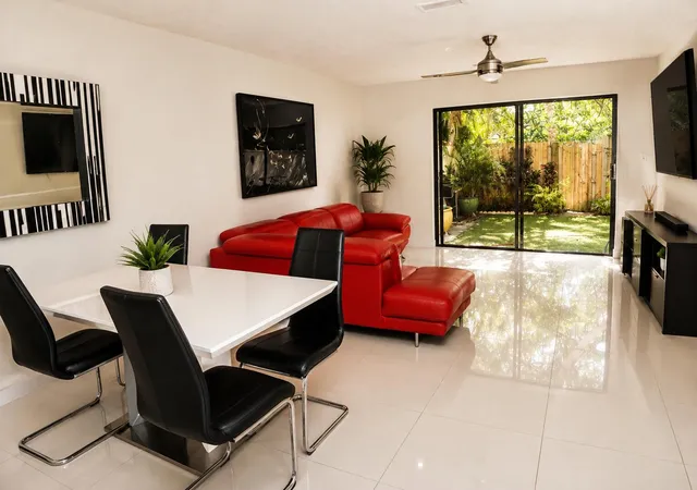 Photo 2 of Townhouse for sale at 3062 S Oakland Forest Dr #203, Oakland Park, FL 33309 | MLS# B26032676 | Listing updated on 2026-09-23